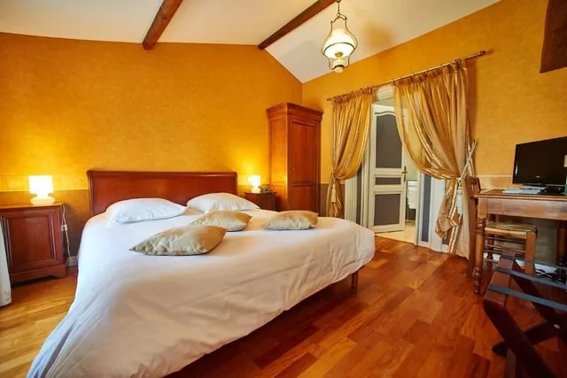 غرفة قياسية بسرير مزدوج، Relais Du Silence Chateau De La Richerie 2/6