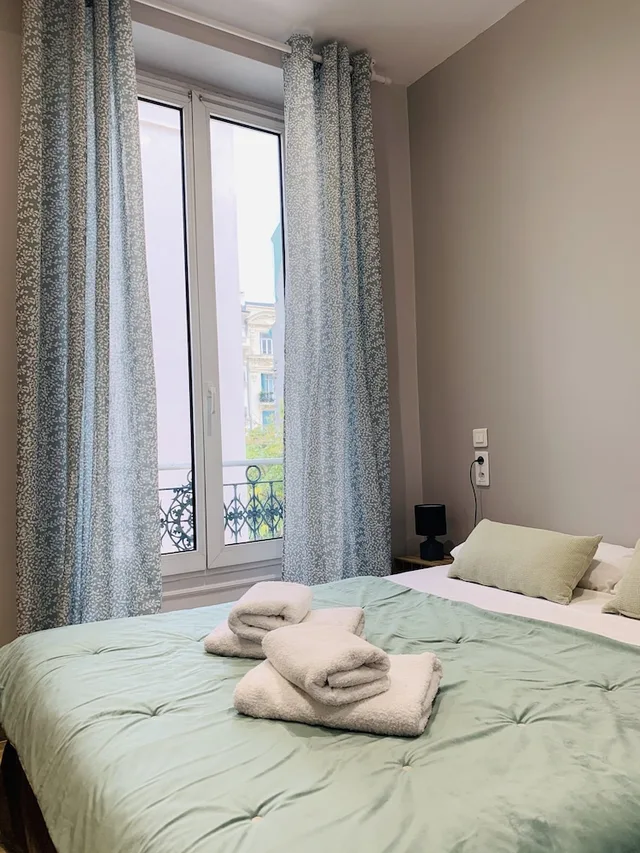 Room, Double Bed, Star 1/4