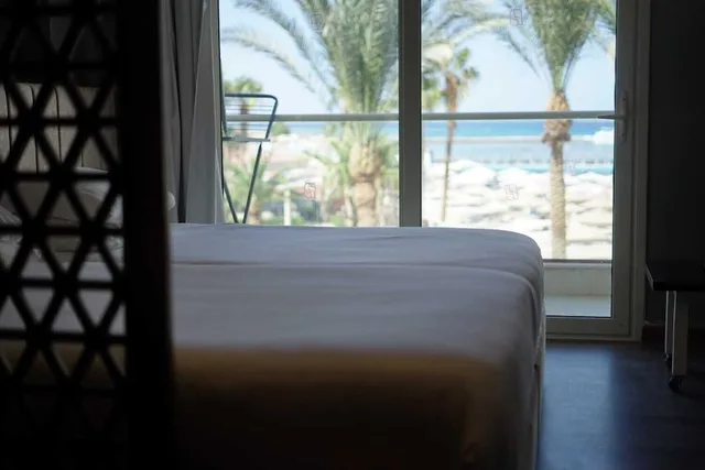 جناح ملكي بسرير كينج وسريرين منفصلين، Amarina Abu Soma Resort and Aquapark 2/6
