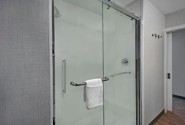 غرفة بسرير كينج، Hampton Inn Midland South 4/4