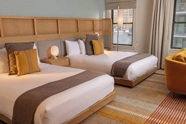 غرفة سوبيريور بسريرين كوين، Hotel Andra Seattle - MGallery Collection 3/5