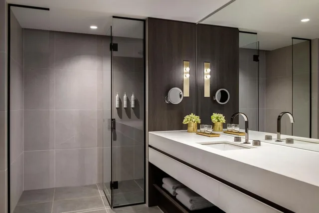 غرفة بريميوم بسرير كينج، Melbourne Marriott Hotel Docklands 10/10