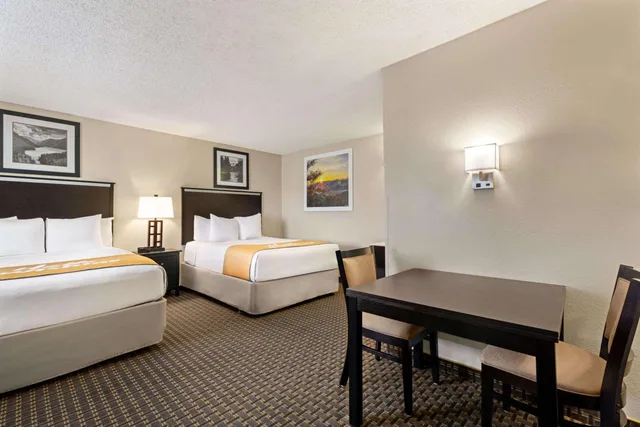 2 Bedrooms, Suite, Days Inn by Wyndham Cortez 1/6