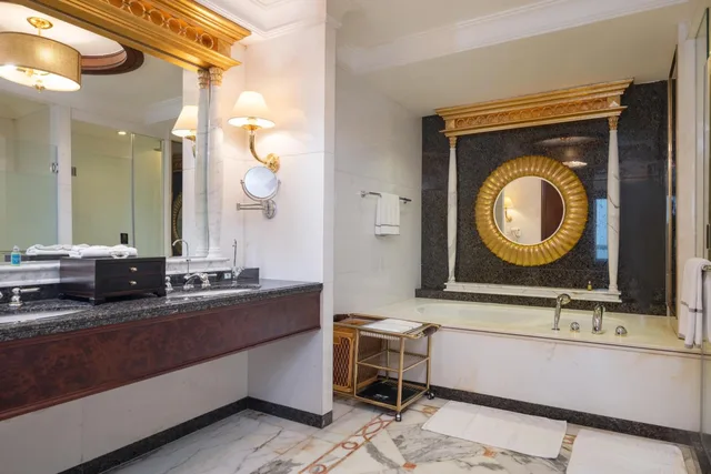 غرفة تنفيذية بسرير كينج، Regal Palace Hotel 8/9