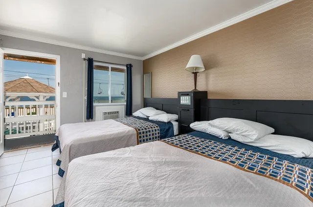 غرفة سوبيريور بسريرين مزدوجين، Boardwalk Hotel Charlee Beach House Rentals 1/7