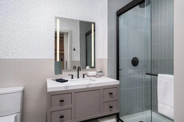 غرفة بسرير كينج، Denizen Hotel 5/6
