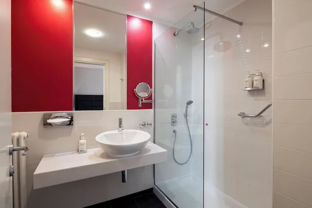 Premium, Single Bed, Holiday Inn Genoa City 3/3