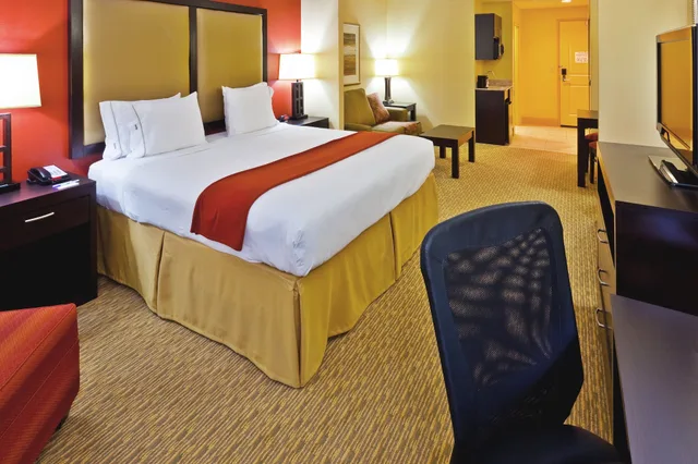 غرفة قياسية بسرير كوين، Holiday Inn Express Hotel and Suites Nashville-Opryland 4/5