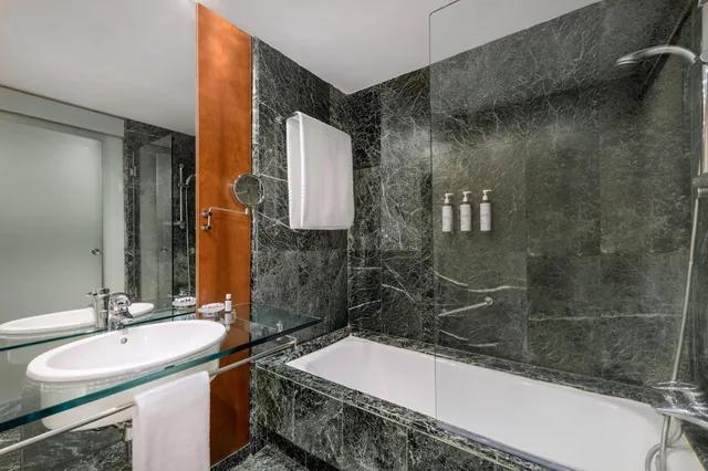 غرفة بسرير مزدوج، AC Hotel Aitana by Marriott 6/9