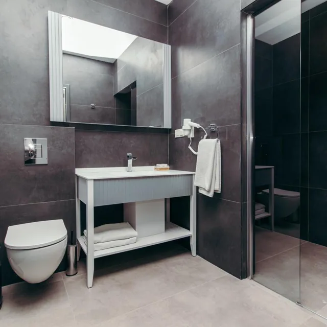 جناح جونيور، Ck Farabi Hotel 3/4