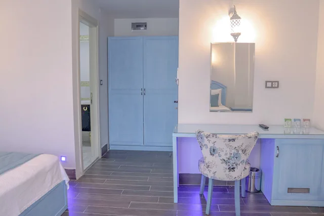 غرفة عائلية رباعية بسرير كوين وسريرين منفصلين بغرفة نوم واحدة، Cunda Rota Hotel 5/5