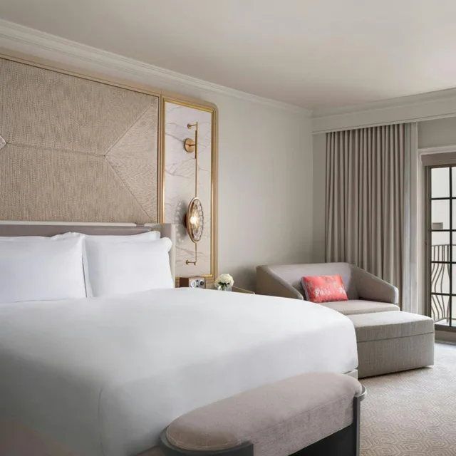 Room, King Bed, Coast View, Balcony, Accessible، Ritz Carlton Naples 1/3