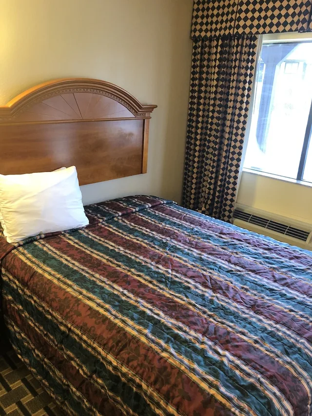 غرفة كومفورت بسريرين كوين، Inn At Mexia 6/9