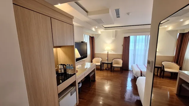 غرفة قياسية ثلاثية بسرير مزدوج وسرير فردي، Cheng Pao Hotel 8/10