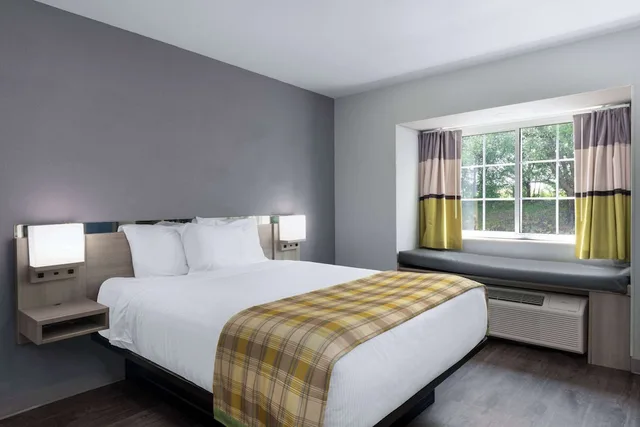 غرفة بسريرين كوين لذوي الإعاقة، Microtel Inn & Suites by Wyndham Duncan/Spartanburg 1/4