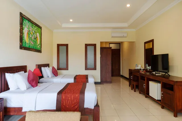 غرفة ديلوكس بسريرين منفصلين بإطلالة على المسبح، Kusuma Resort 1/10