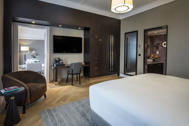 جناح بسرير كينج، DoubleTree by Hilton Brussels City, Belgium 1/4