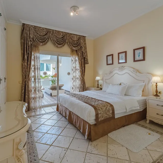 جناح، Flamingo Suites 2/10