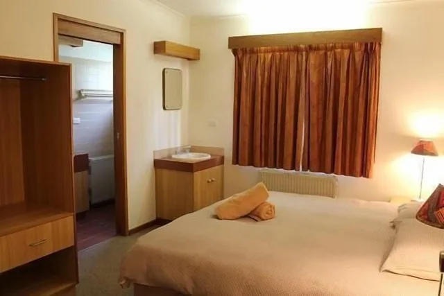 غرفة قياسية بسرير كينج، Boonoona Ski Lodge 5/6