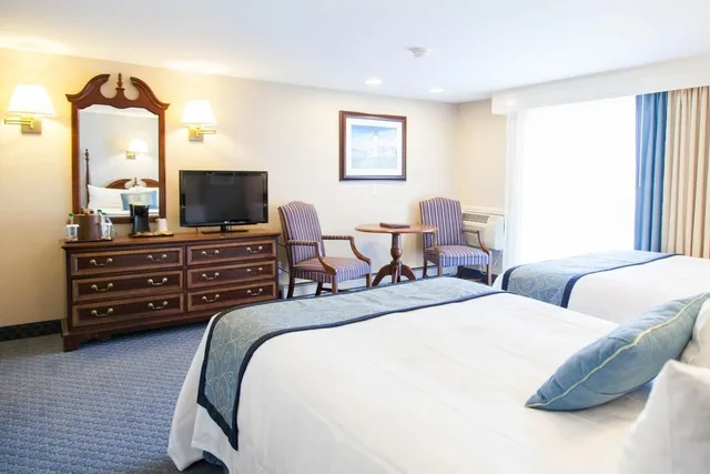 Private, Suite, 1 King and 2 Double Beds، Red Jacket Beach Resort Spa 3/10