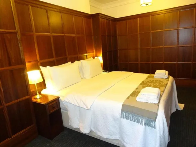 Executive, Shared Patio، Regency House 2/3