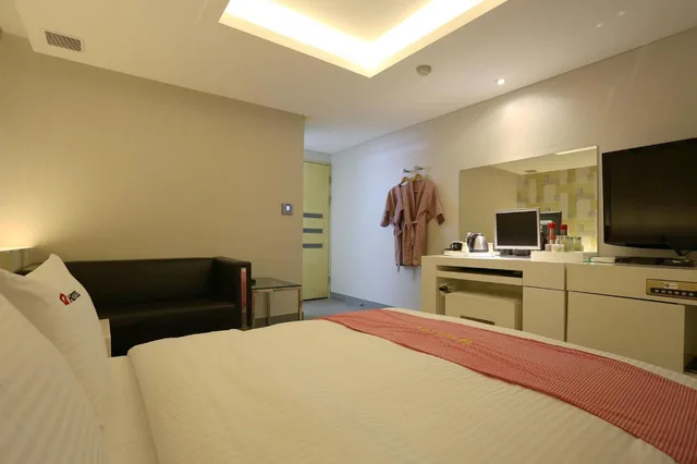 غرفة بسرير مزدوج، Q Hotel 9/10