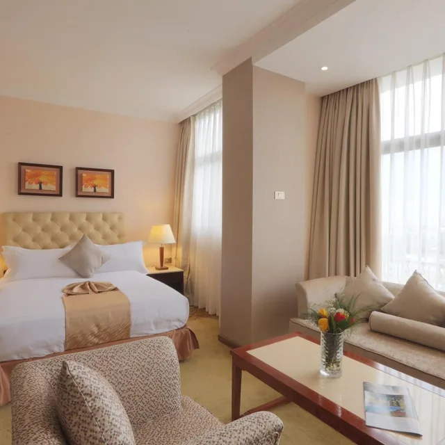 جناح جونيور، Getfam Hotel 2/8