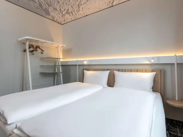 غرفة قياسية بسريرين منفصلين، ibis Duesseldorf Airport Hotel 2/3