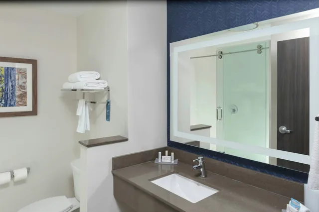 غرفة، Fairfield Inn and Suites Charlotte Pineville 3/3