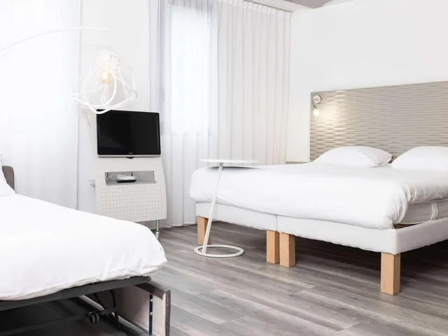 جناح عائلي بسرير مزدوج مع أريكة، Ibis Styles Lille Aeroport 7/10