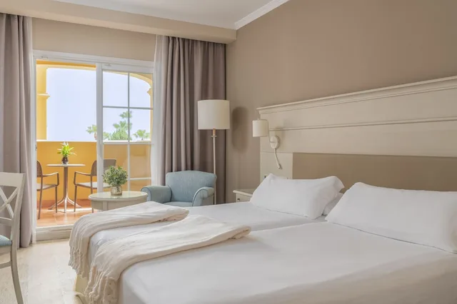 غرفة بسريرين منفصلين، Iberostar Waves Malaga Playa 4/10