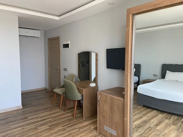 غرفة قياسية ثلاثية بسرير كوين وسرير فردي بشرفة، Zeynel Boutique Hotel 4/6