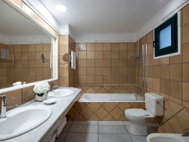غرفة متصلة عائلية، Creta Maris Resort 2/2