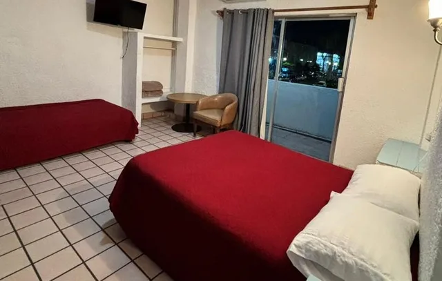 غرفة قياسية بسرير مزدوج، Hotel Miramar 1/3