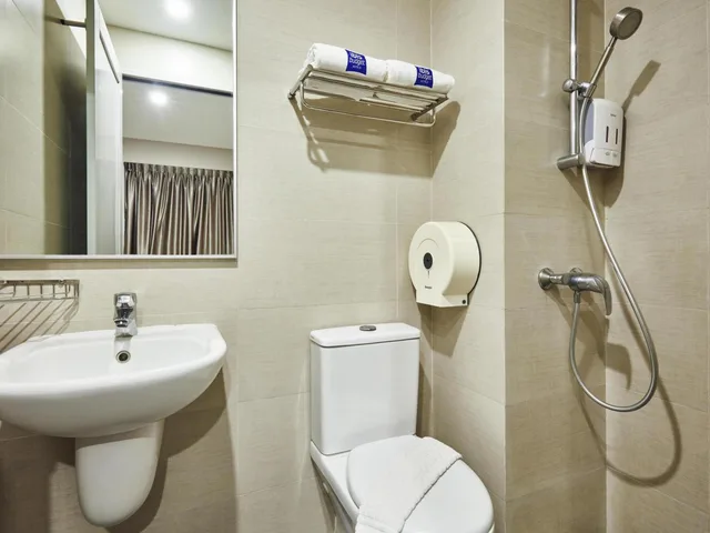 غرفة سوبيريور ثلاثية بسرير مزدوج وسرير فردي، Ibis Budget Singapore Clarke Quay 4/4