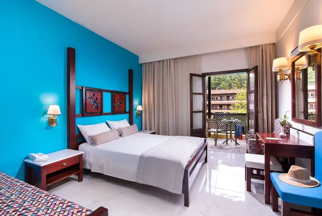 Elegant, Twin Beds, Sofa، Simantro Resort 4/6