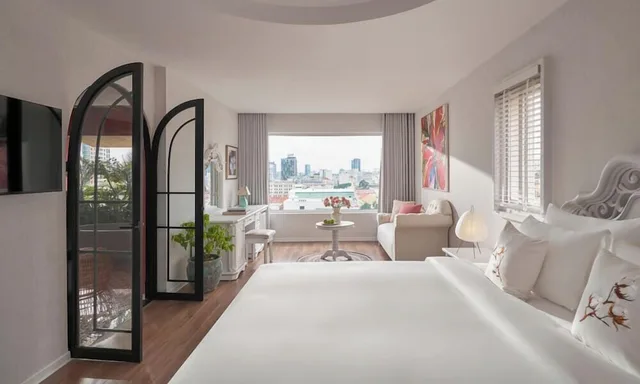 جناح بسرير كوين، Silverland May Hotel 4/7