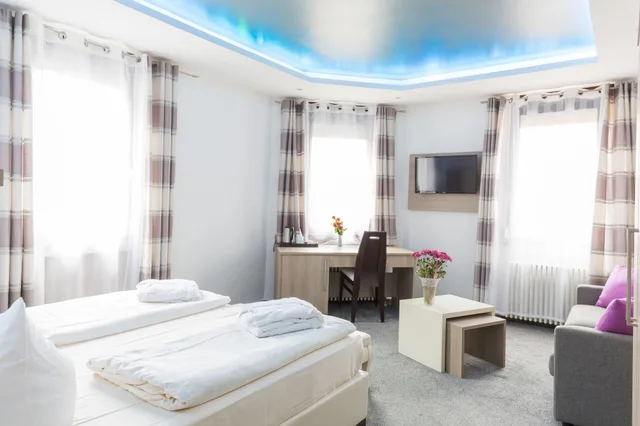 غرفة سوبيريور ثلاثية، Bavaria Hotel Superior 3/9