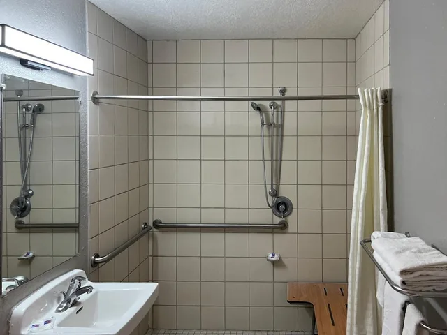 غرفة قياسية بسريرين مزدوجين للمدخنين، Motel6 Odessa 3/8