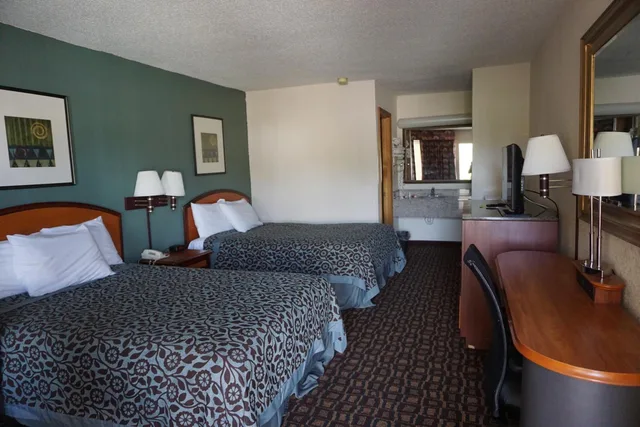 غرفة ديلوكس بسريرين مزدوجين، Days Inn by Wyndham Augusta Wheeler Road 2/3