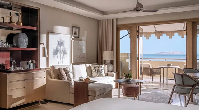 غرفة بريميير بسرير كينج بإطلالة على البحر، Four Seasons Resort Sharm El Sheikh 6/8