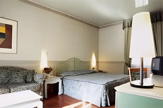غرفة بخمسة أسرّة بحوض استحمام، Ostello Bello Grande 1/1