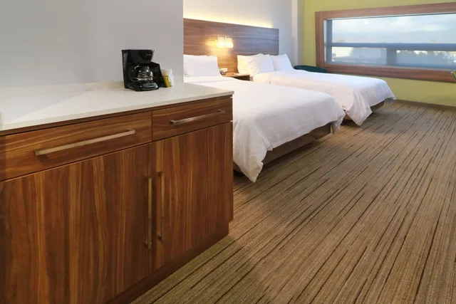 جناح بسريرين كوين مع أريكة، Holiday Inn Express And Suites Ensenada Centro 5/8