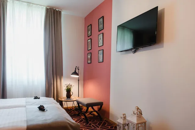 غرفة ديلوكس بسريرين منفصلين، Hotel Podklasztorze 2/4