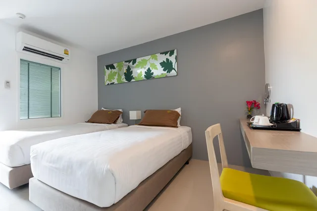 Studio, Twin Beds, Trat City Hotel 1/2