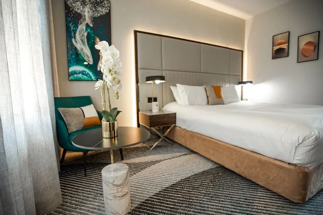 غرفة تنفيذية، Royal Pacific Hotel 6/10