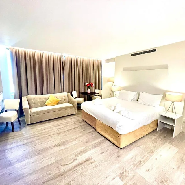 استوديو عائلي، Axiom Park Hotel 1/10