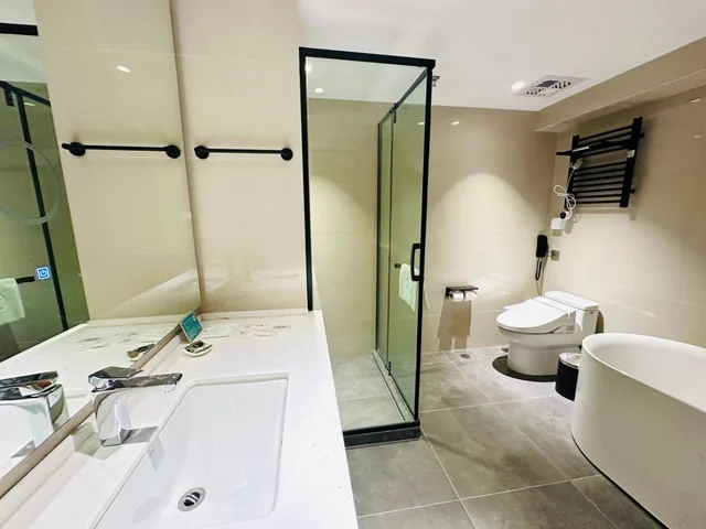 غرفة ديلوكس بسرير كينج، Mason Hotel Shanghai 4/7
