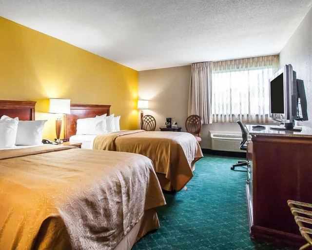 غرفة رباعية بسرير مزدوج، Quality Inn Cairo I-57 1/2