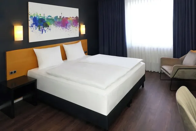 غرفة سوبيريور بسريرين منفصلين بإطلالة على الفناء، greet Hotel Potsdam am Park Sanssouci 2/8